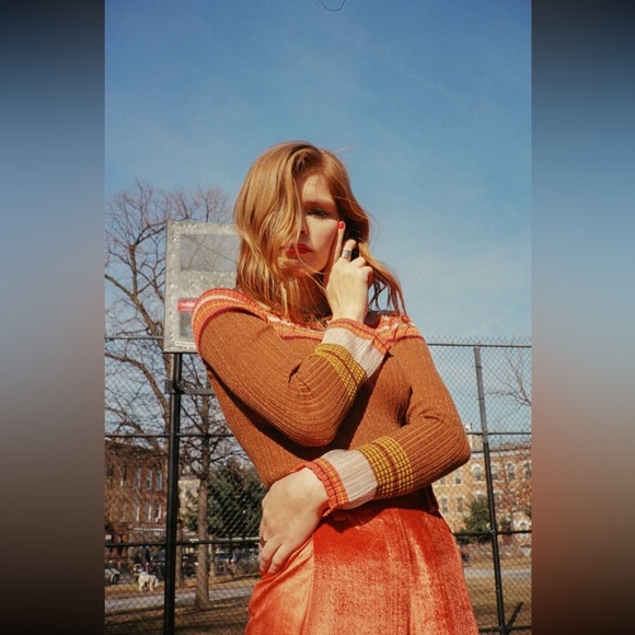 Zara Women’s Brown & Orange & Cream Sparkly Striped Bell Sleeve Knit Sweater - Picture 4 of 13